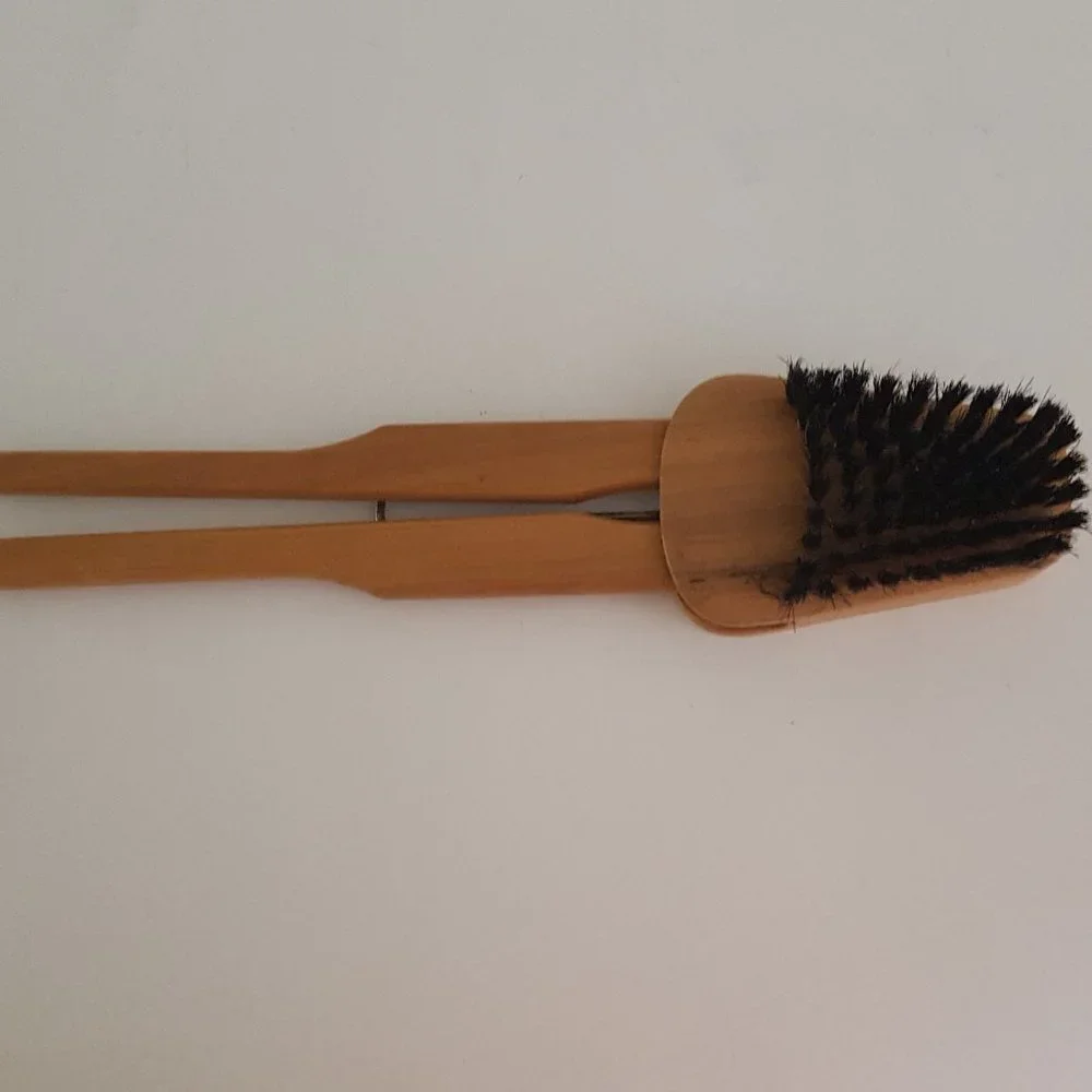 Vintage 2-In-1 Folding Portable Wooden Travel Hanger with Lint Brush